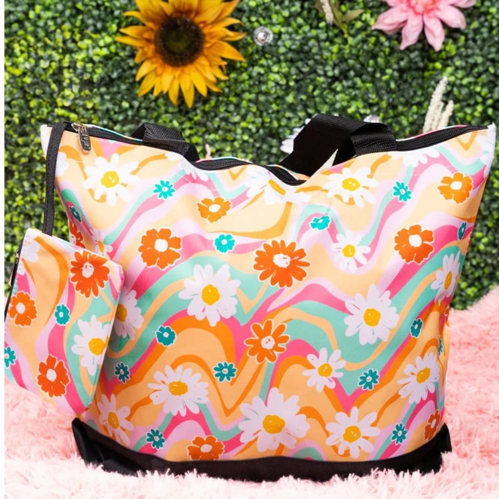 NWT GROOVY TOTE